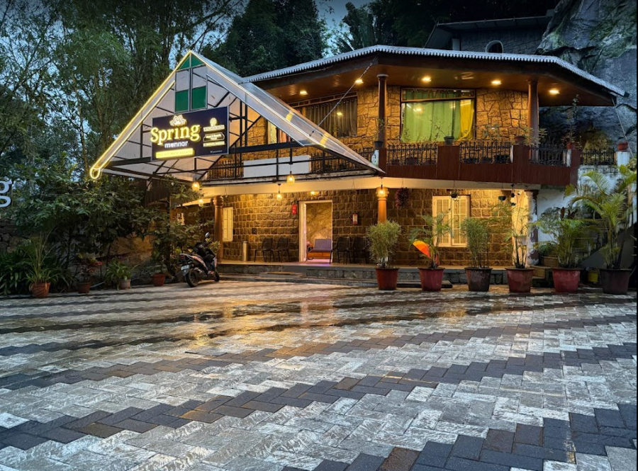' . Deluxe Room-Spring Resort Munnar